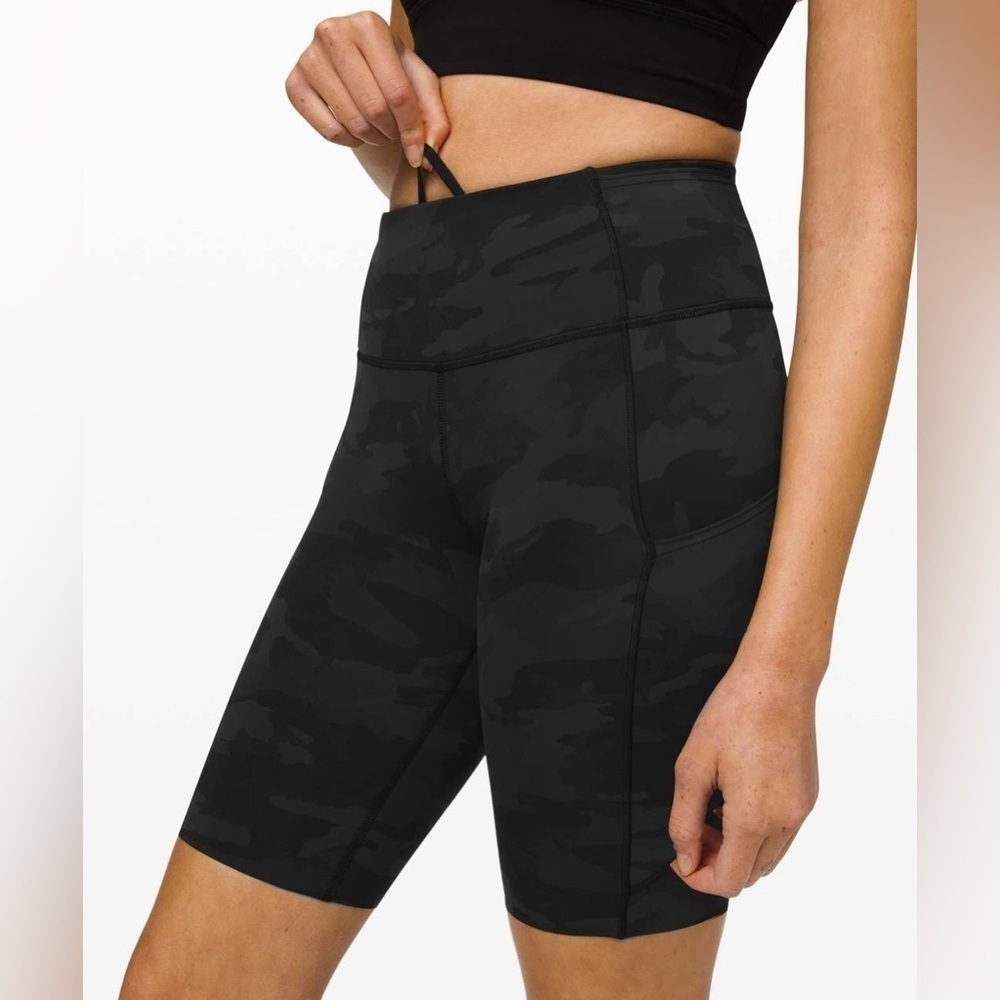 Lululemon Fast and Free Short 10" Camo Multi Grey Size 4